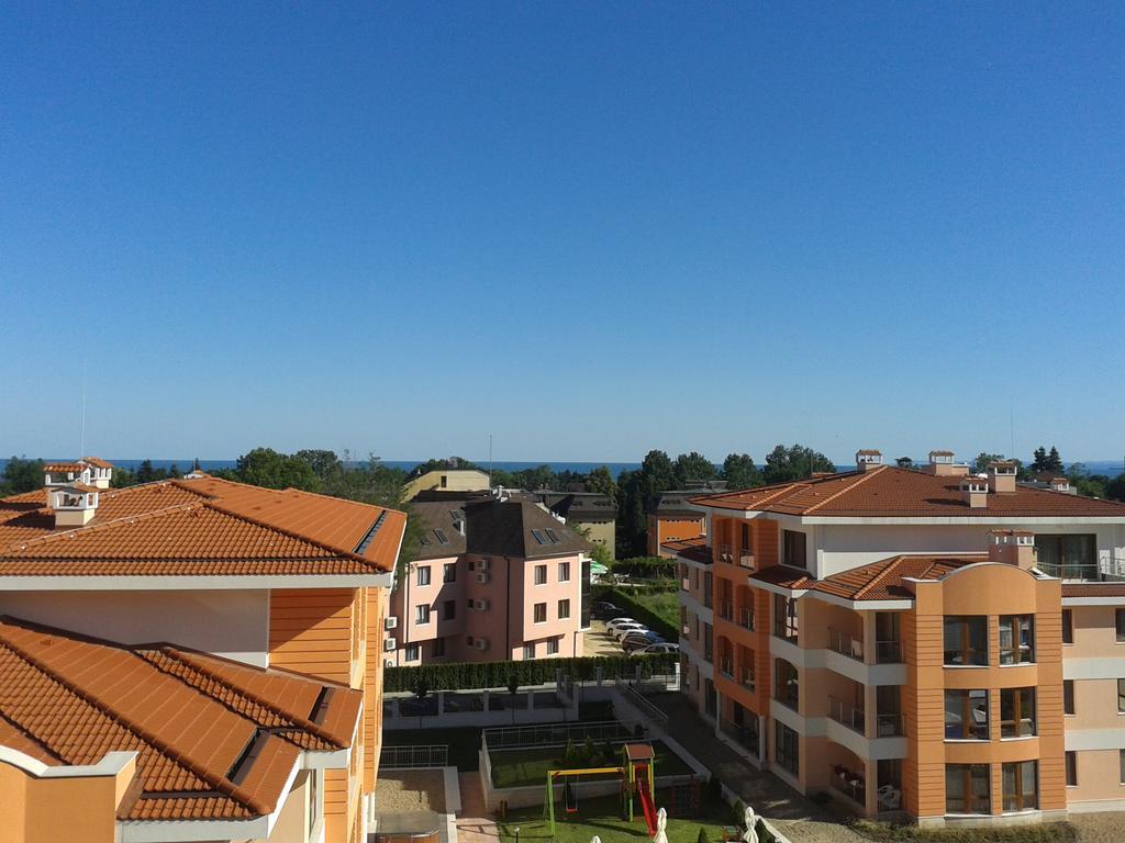 Apartment In St. Constantine And Helena Saints Constantine and Helena Exterior foto